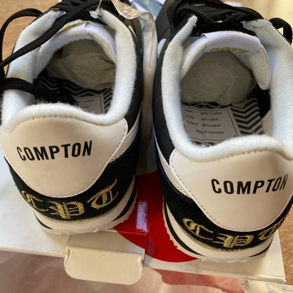 Nike Cortez Premium Mens US 9 Black gold RARE NEW! - Picture 4 of 5